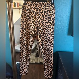 Vitality Kingdom King Cheetah Legging | Size M